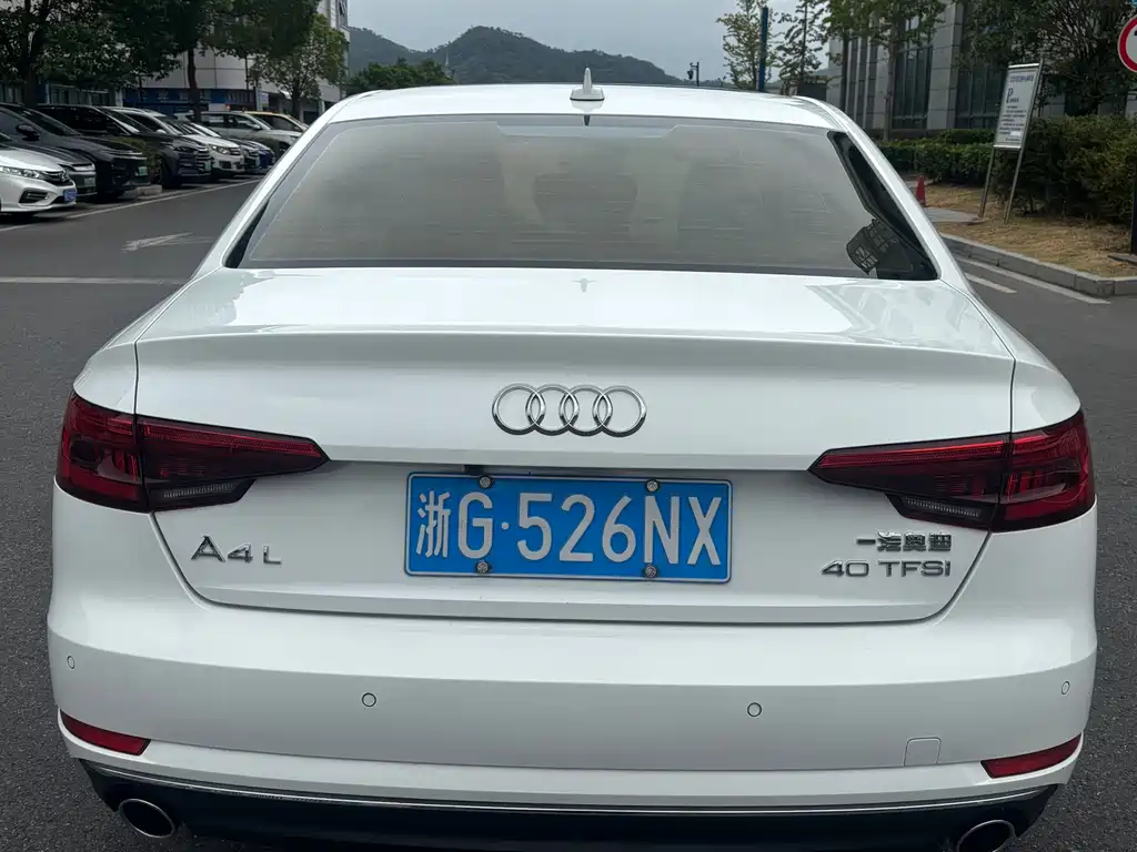 Audi A4L — миниатюра 10