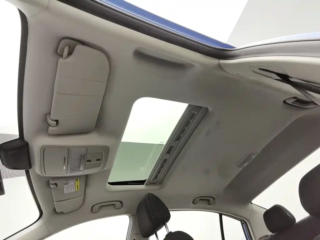 Roewe i5 — миниатюра 14
