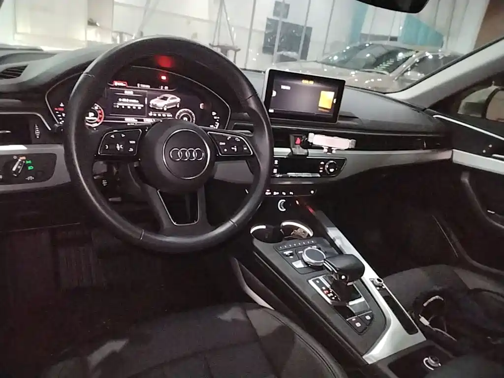 Audi A4L — миниатюра 10