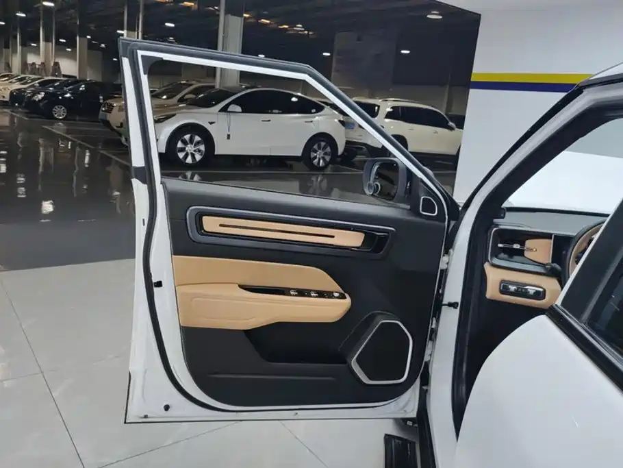 Geely Icon — миниатюра 7