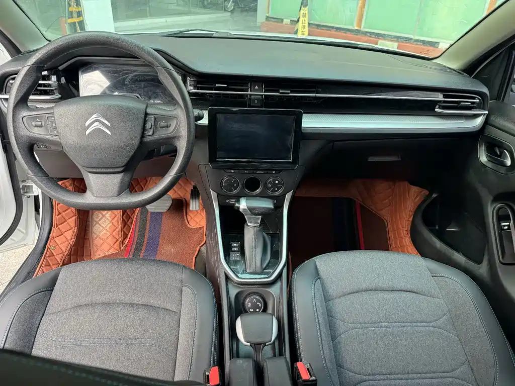Citroen C3-XR - фото 8