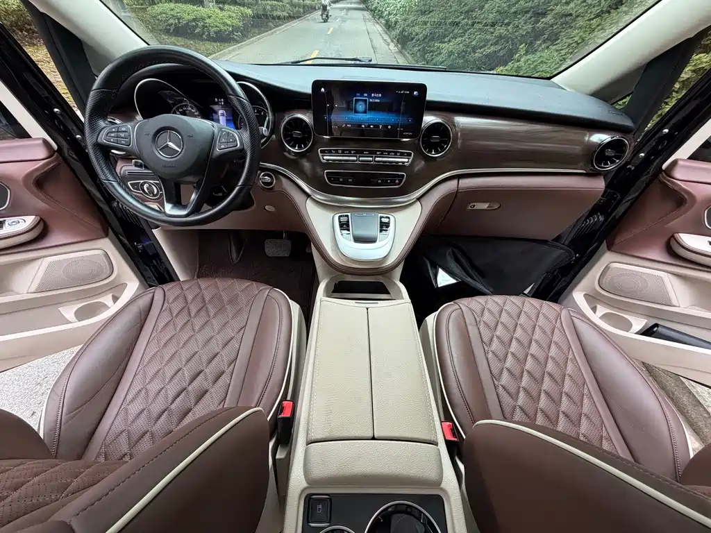 Mercedes-Benz V-Class — миниатюра 5