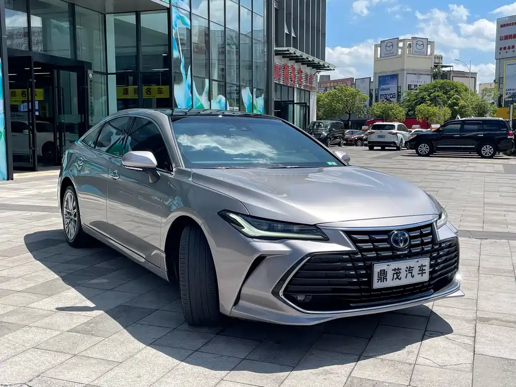 Toyota Avalon — миниатюра 8