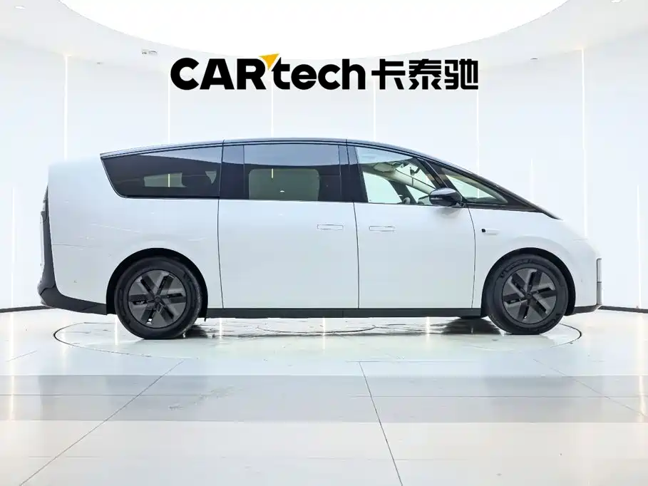 Li Auto Li MEGA — миниатюра 7