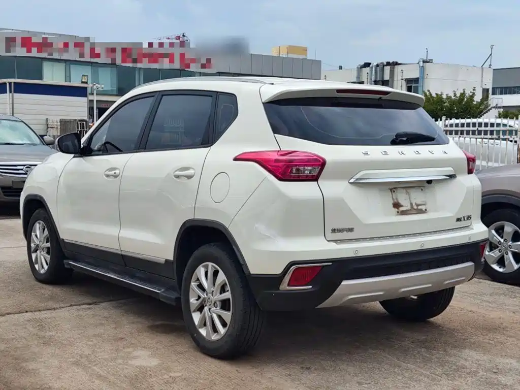BAIC Senova X35 — миниатюра 5