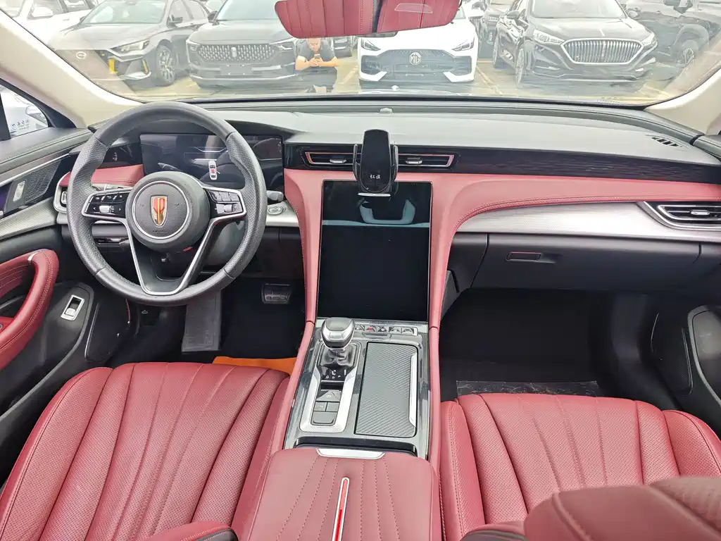 Hongqi Hongqi H5 — миниатюра 6