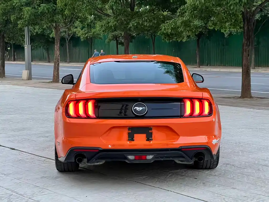 Ford Mustang 2020 2.3L EcoBoost