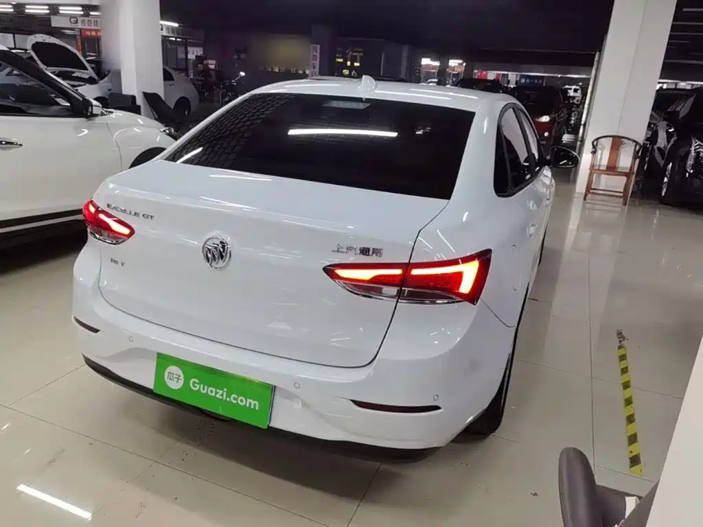 Buick Excelle — миниатюра 7