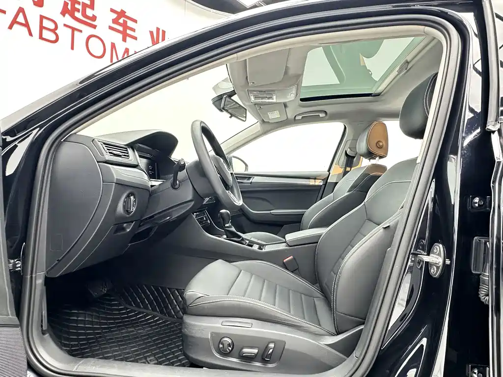 Skoda Superb — миниатюра 4