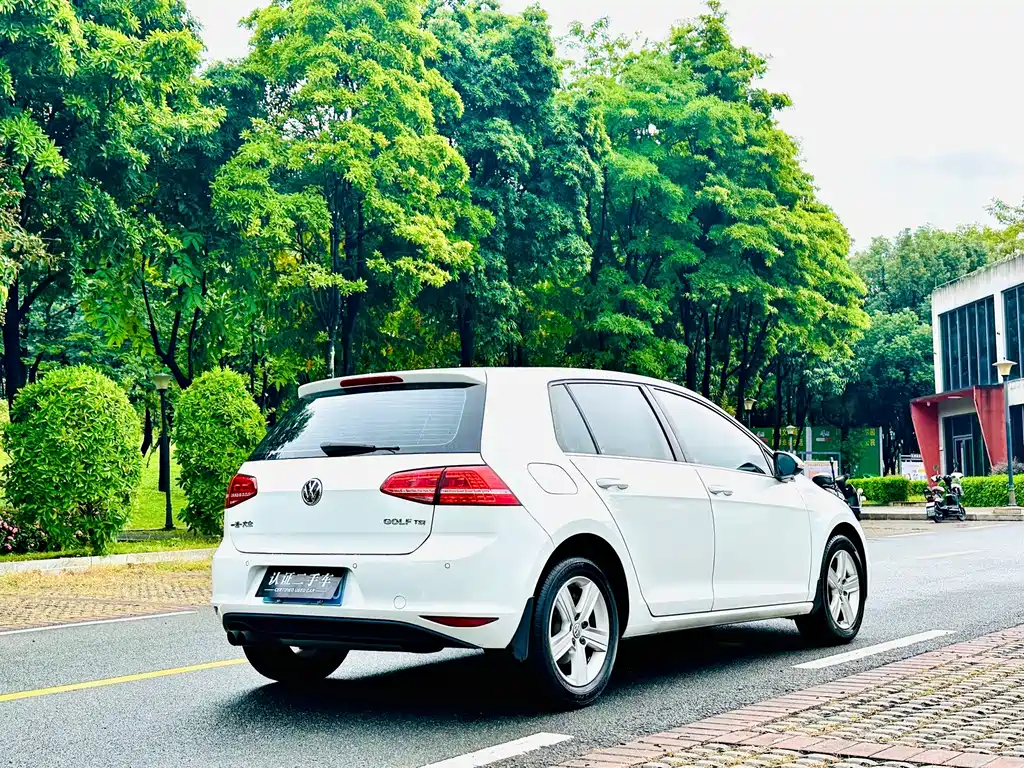 Volkswagen Golf — миниатюра 6