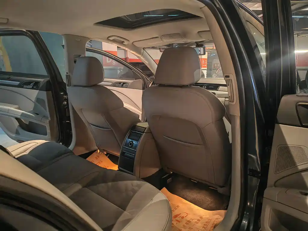 Skoda Superb — миниатюра 23