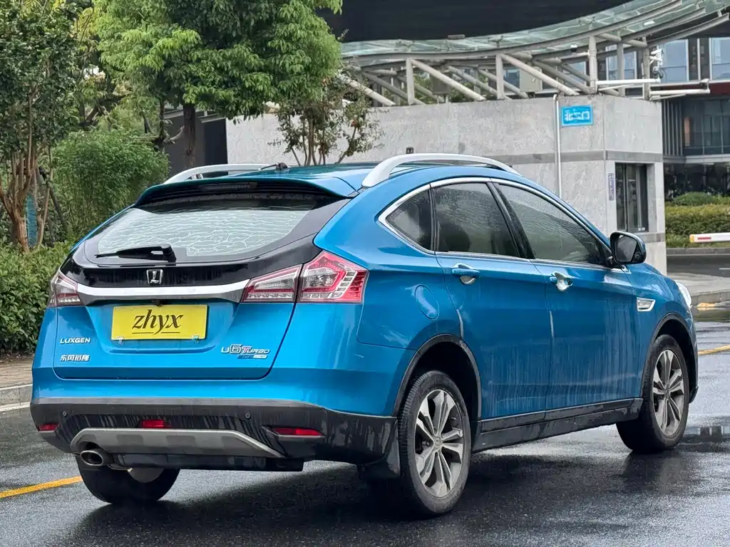 Luxgen U6 — миниатюра 7