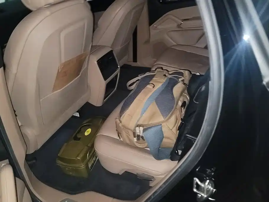 Porsche Cayenne — миниатюра 11