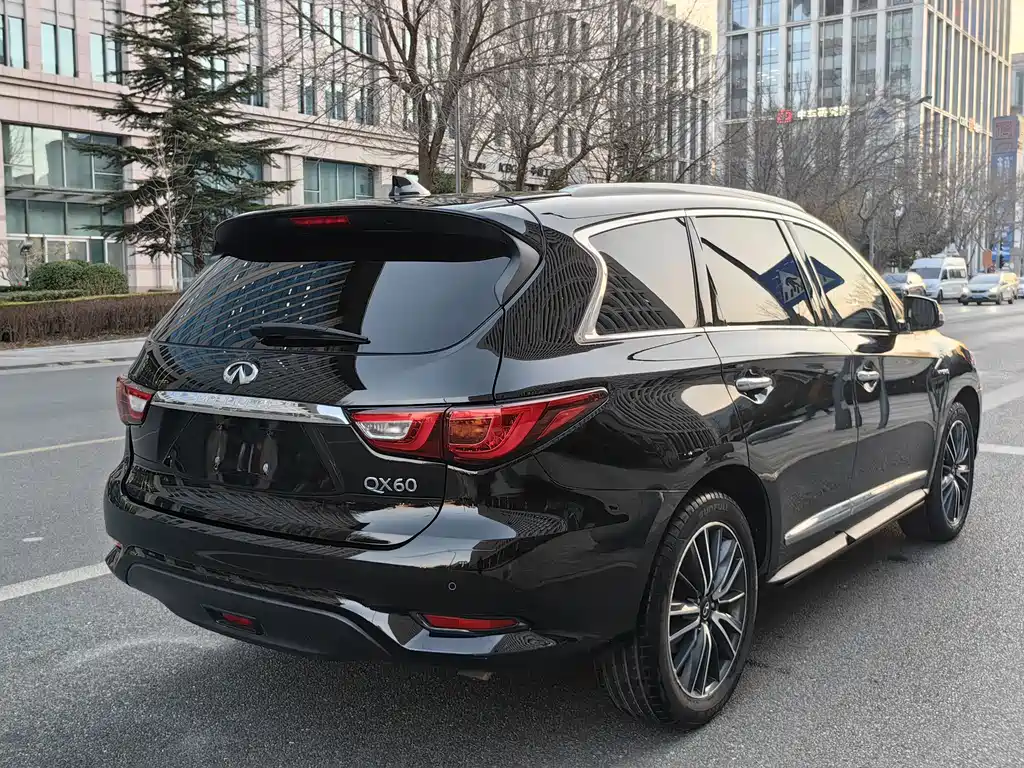 INFINITI QX60