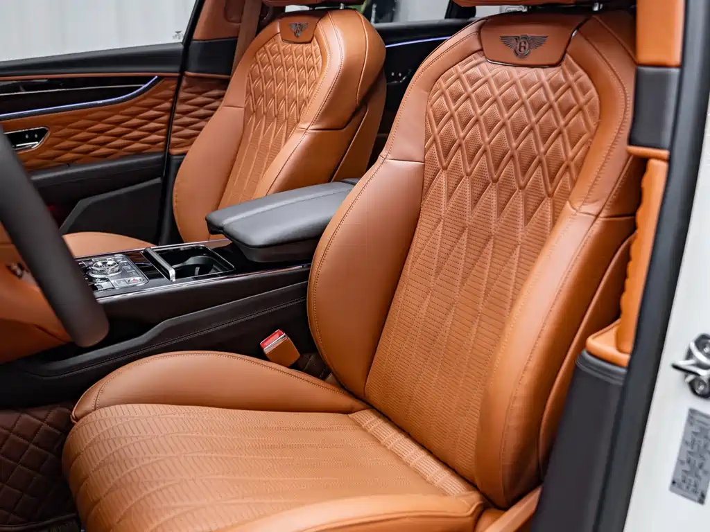 Bentley Flying Spur — миниатюра 11