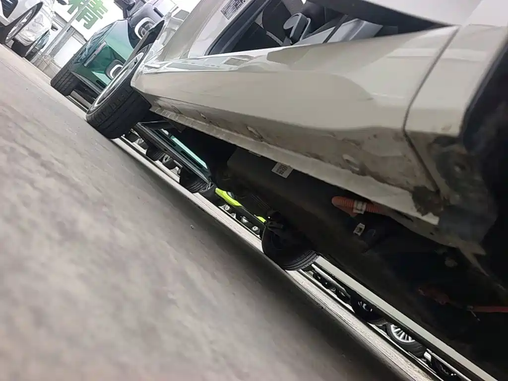 Wuling MINIEV — миниатюра 21