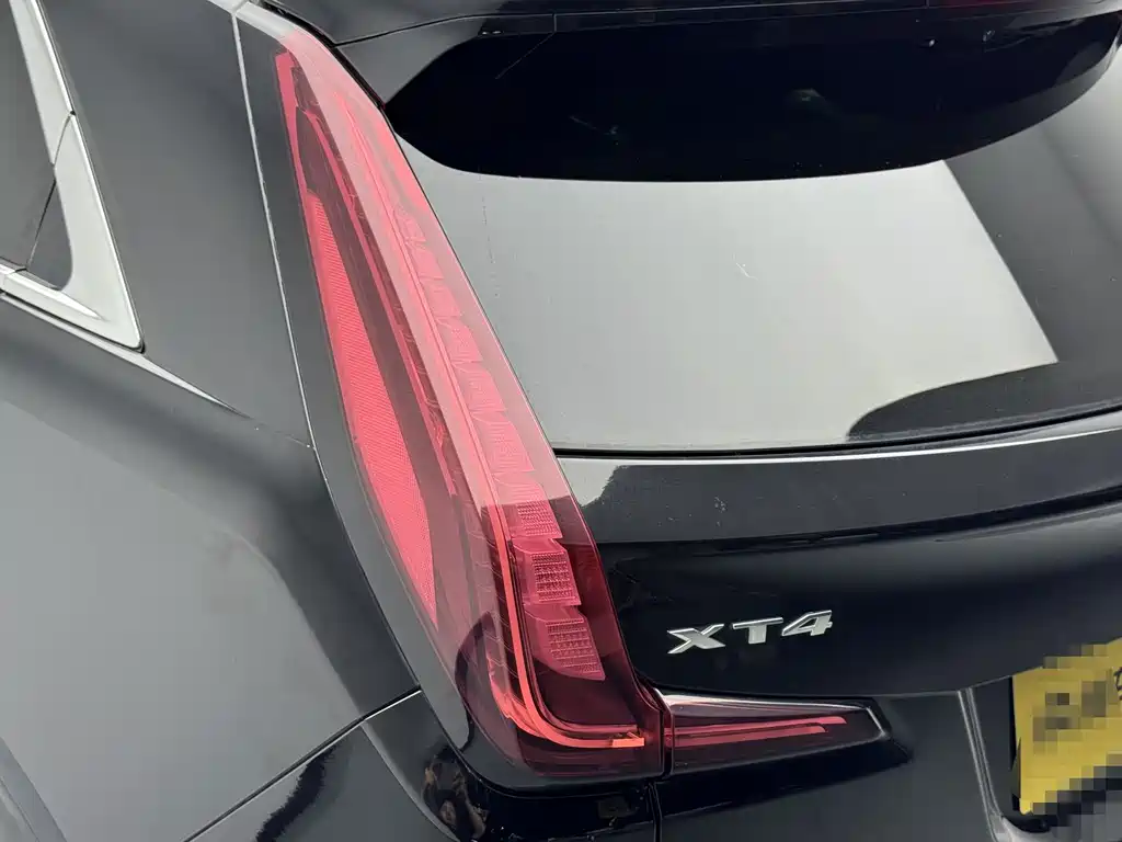 Cadillac XT4 — миниатюра 10