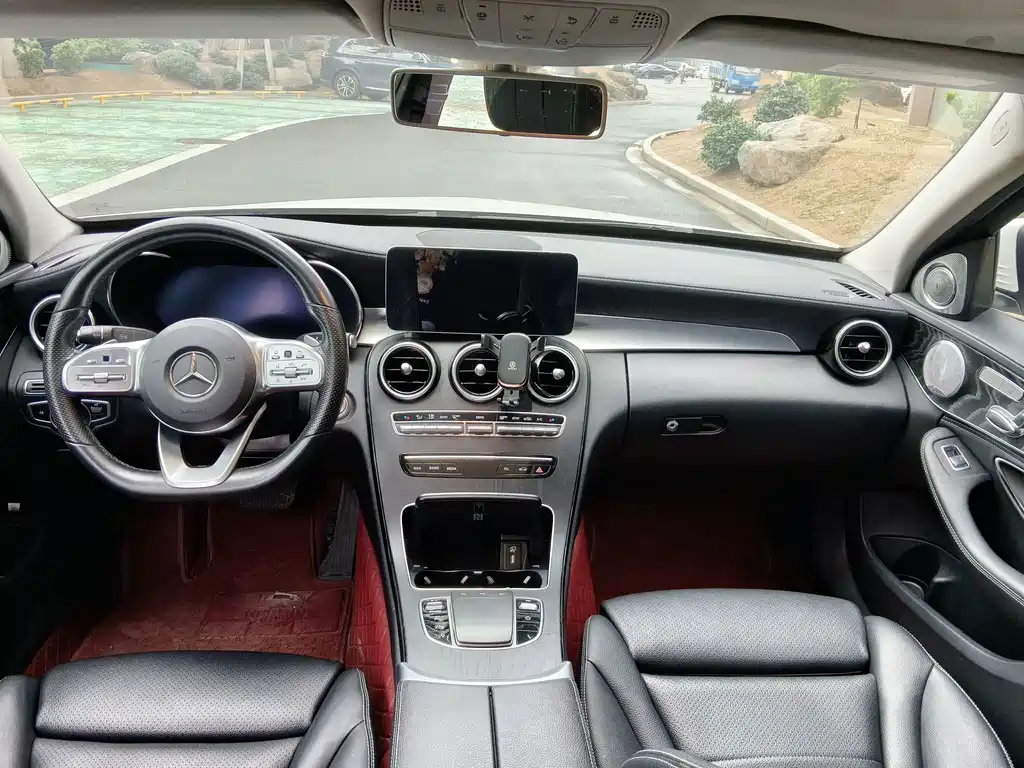 Mercedes-Benz C-Class — миниатюра 4