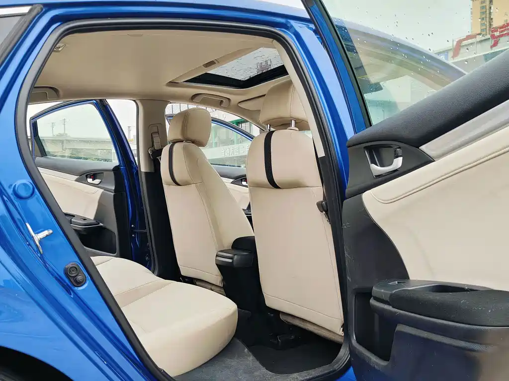 Honda Civic — миниатюра 9