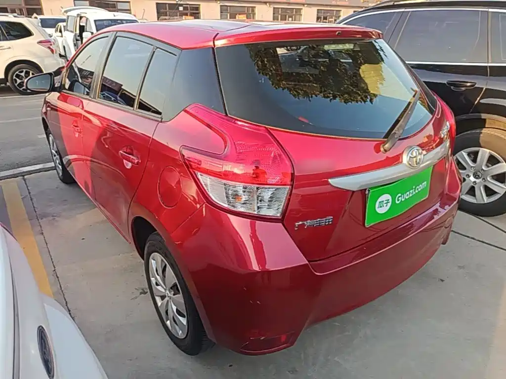 Toyota Yaris L — миниатюра 5