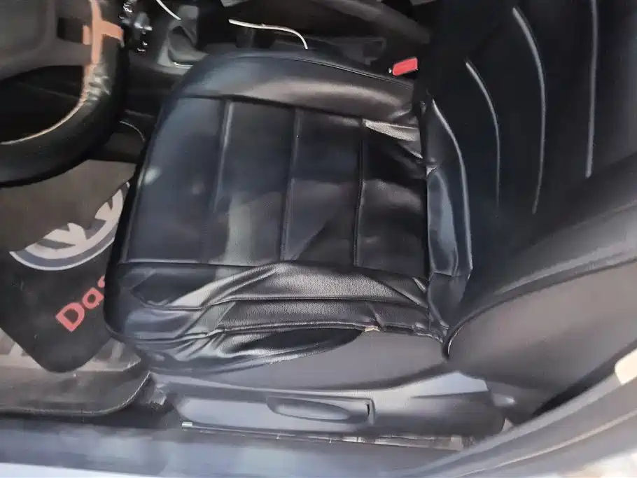 Volkswagen Polo 2016 1.4L MT