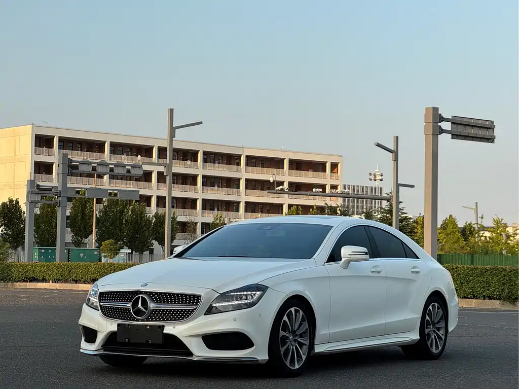 Mercedes-Benz CLS