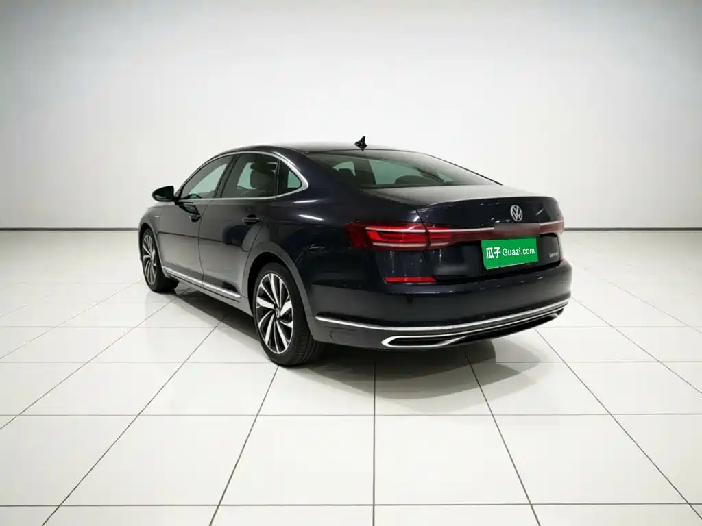Volkswagen Passat — миниатюра 4