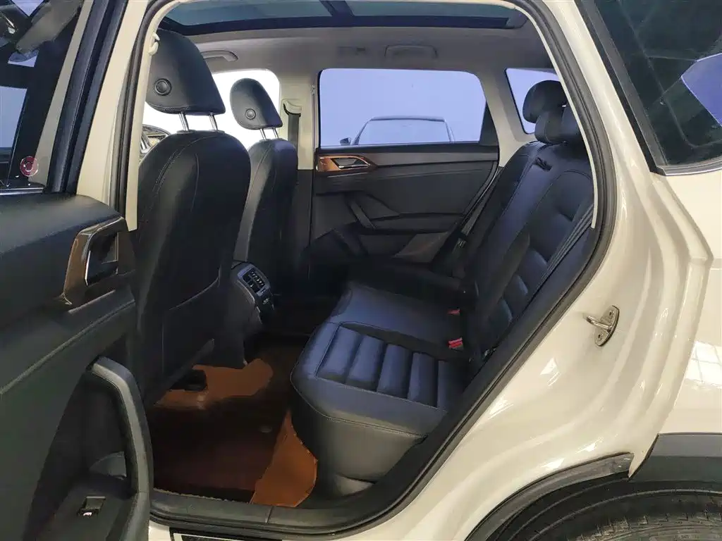 Volkswagen Tharu - фото 17