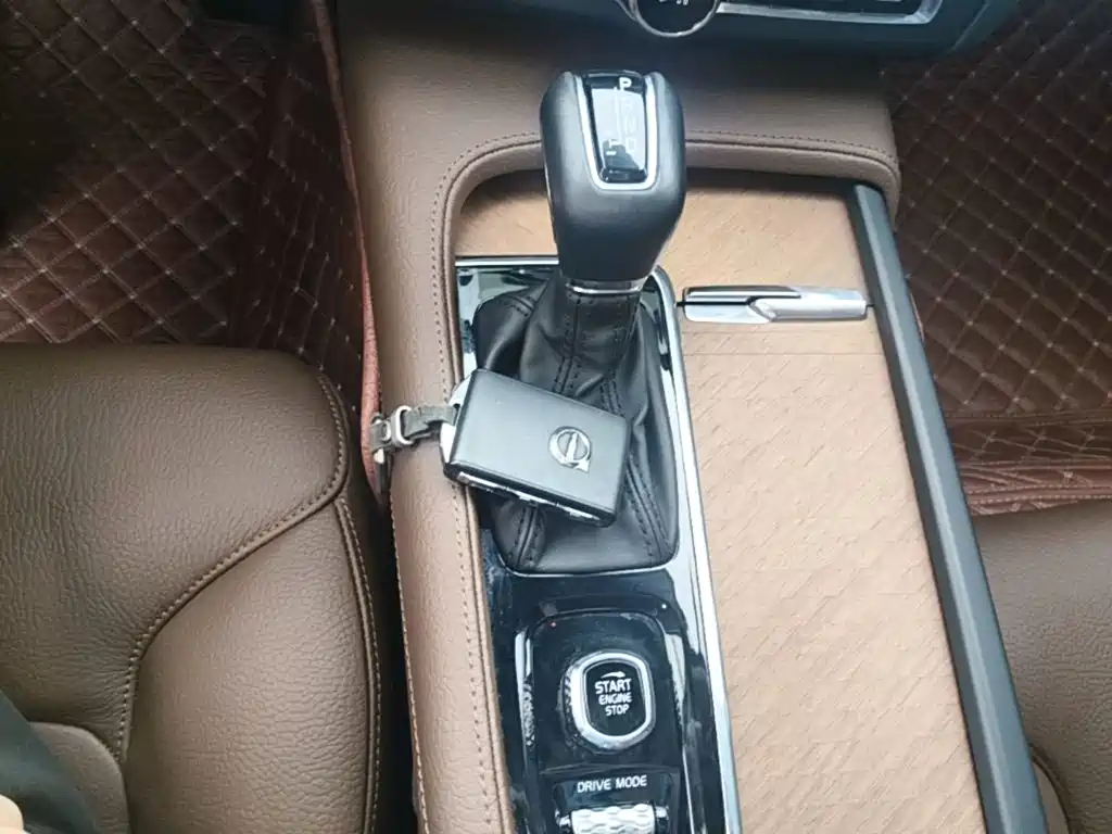Volvo S90 — миниатюра 14