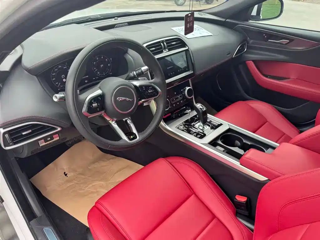Jaguar XEL 2021 2.0T 250PS R-DYNAMIC S Sport