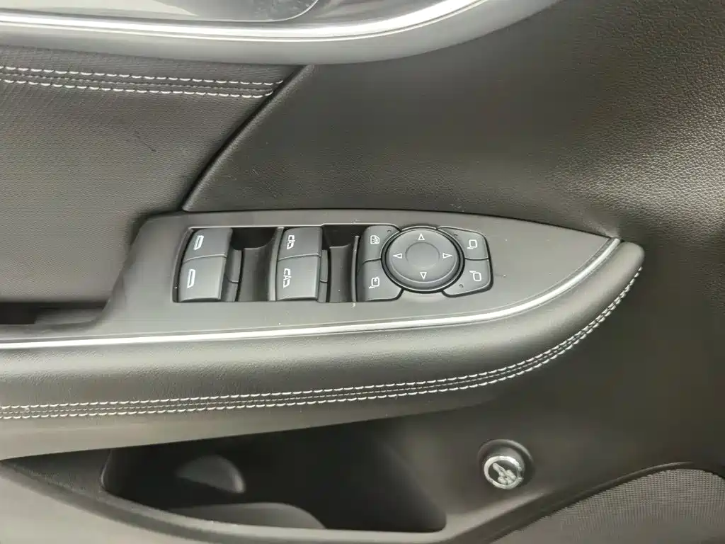 Buick Envision S — миниатюра 9