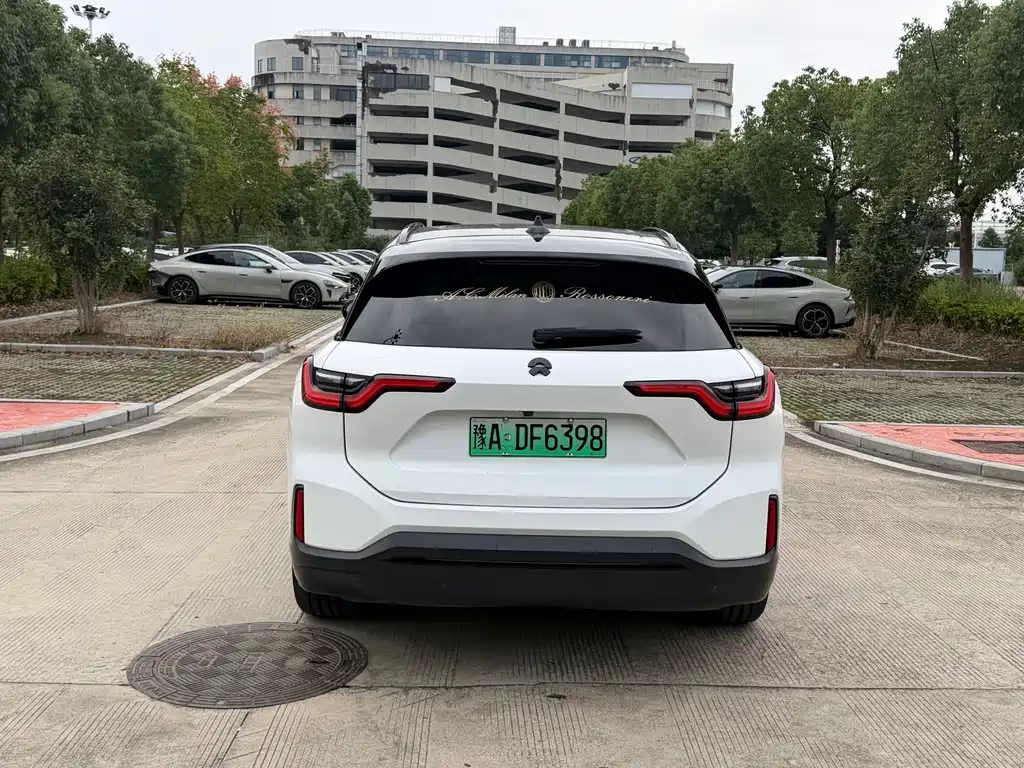 NIO ES6 — миниатюра 6