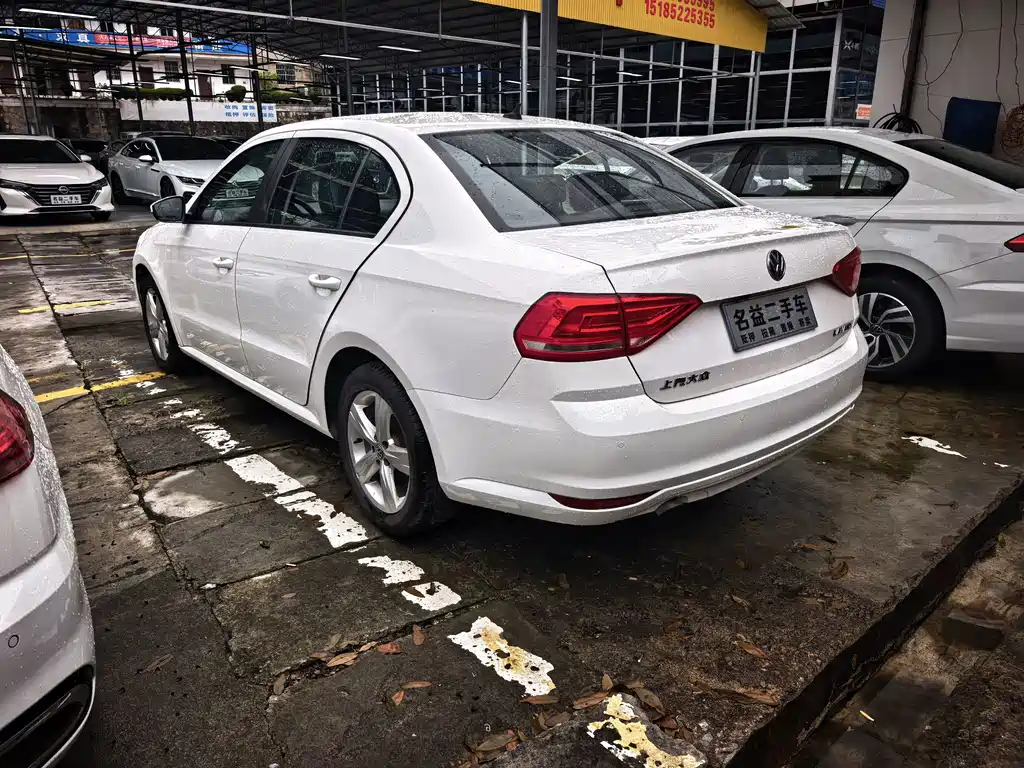 Volkswagen Lavida — миниатюра 6