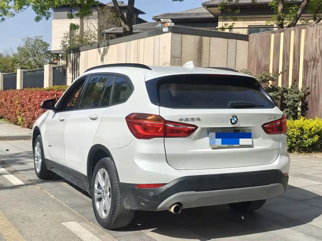 BMW X1 — миниатюра 6