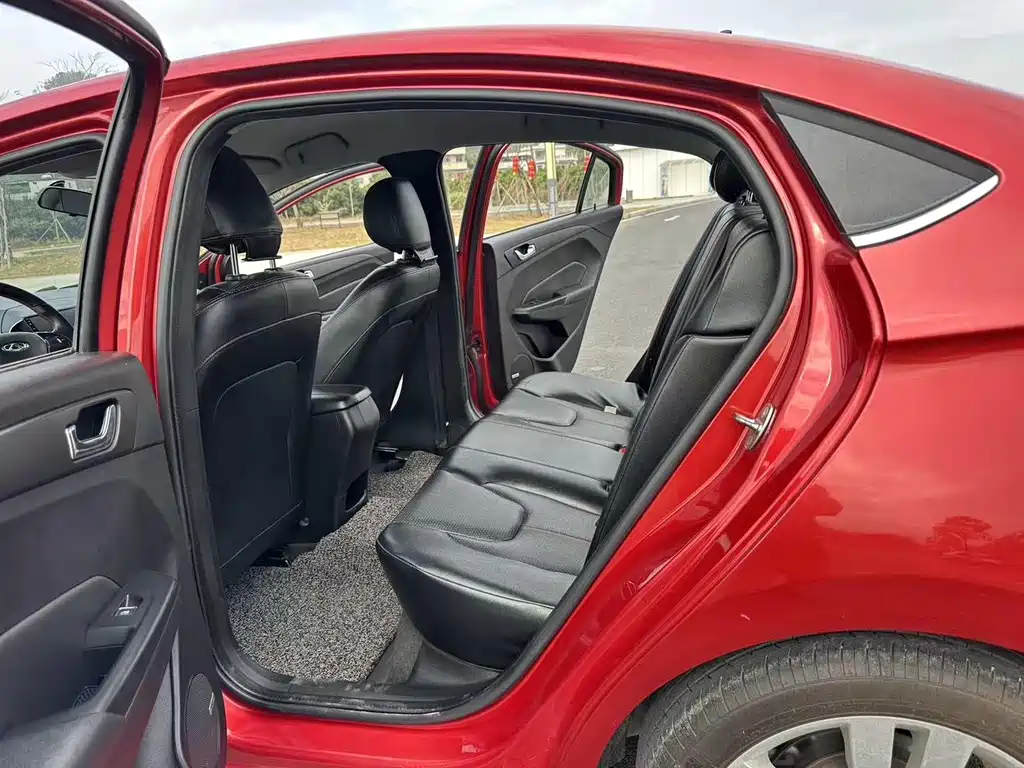 Chery Arrizo 5 — миниатюра 20