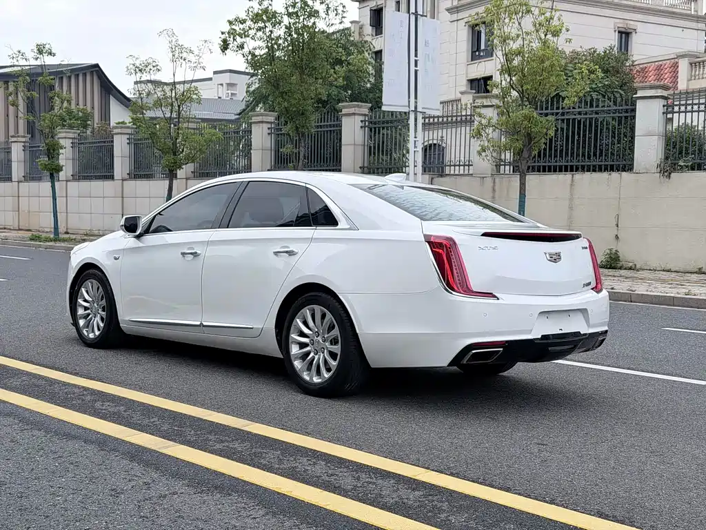 Cadillac XTS 2018 28T Elite