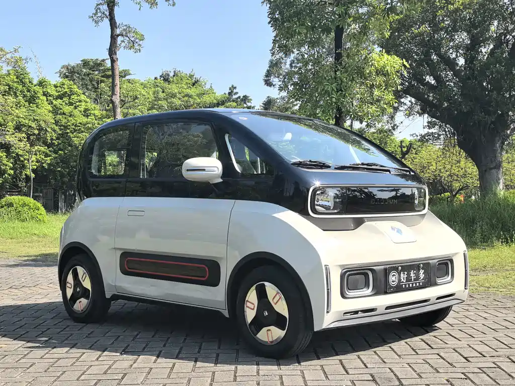 Baojun KiWi EV — миниатюра 3