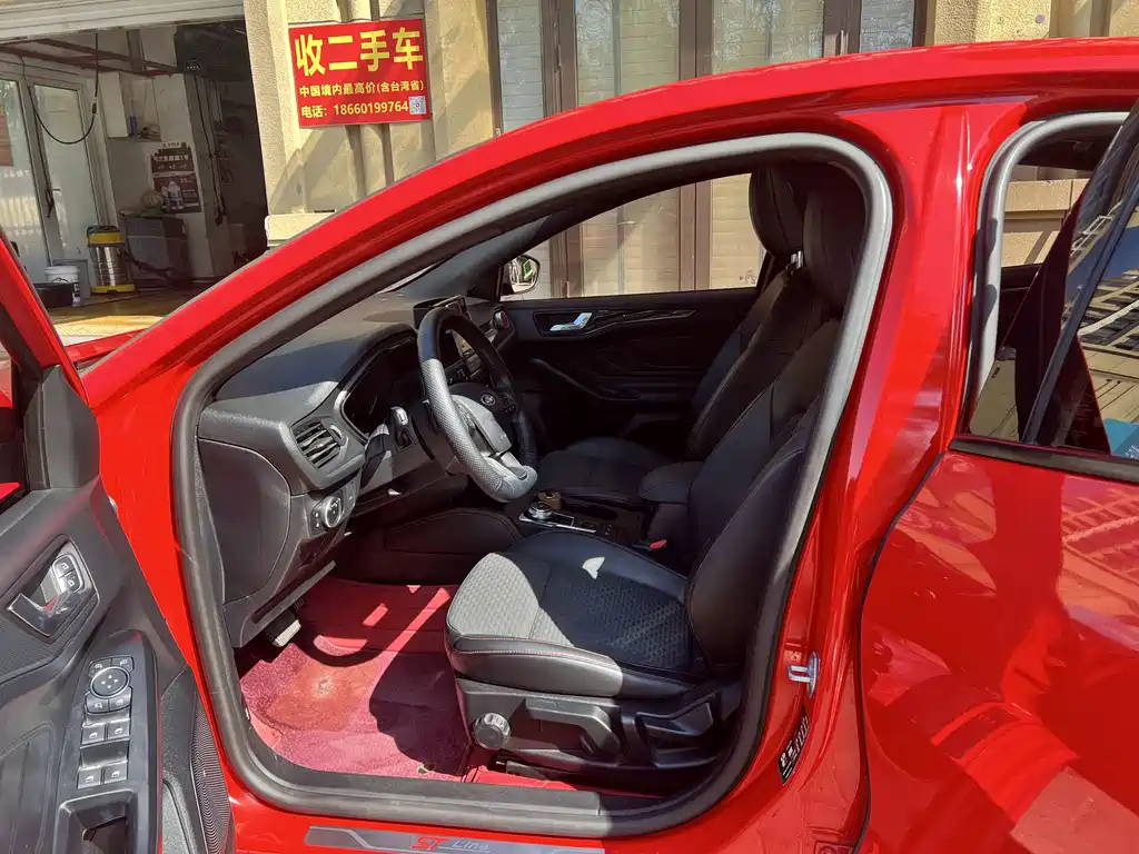 Ford Focus — миниатюра 13