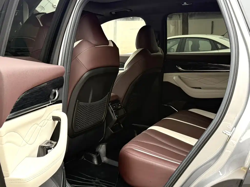 Geely Xingyue L — миниатюра 9