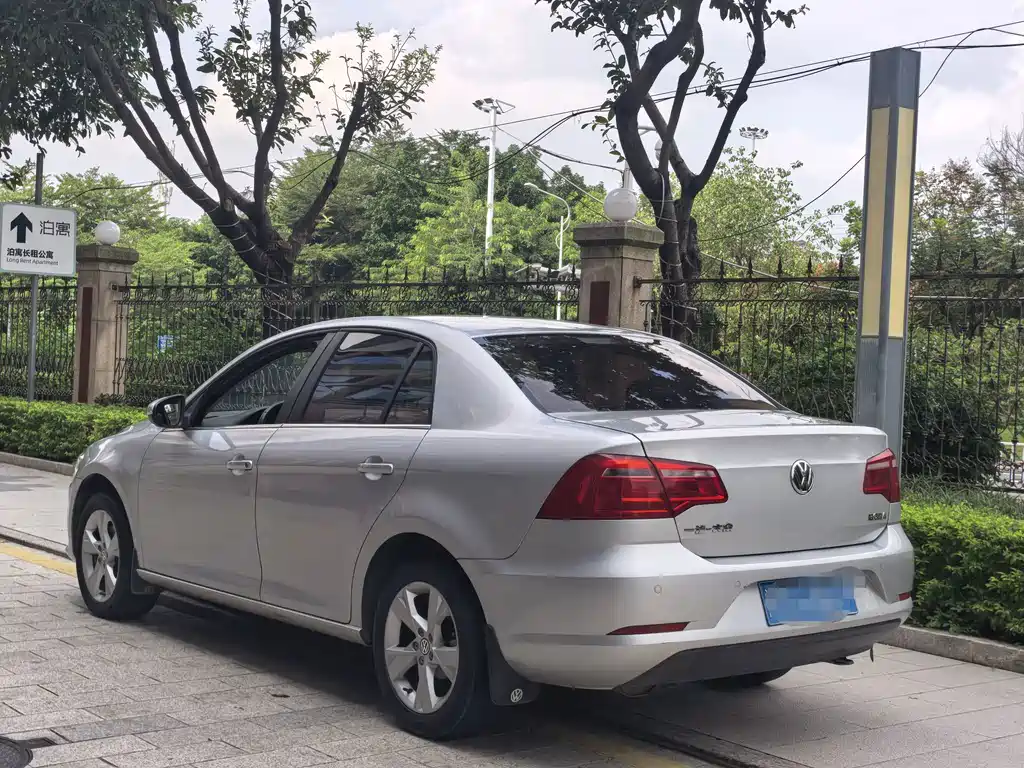 Volkswagen Bora — миниатюра 6