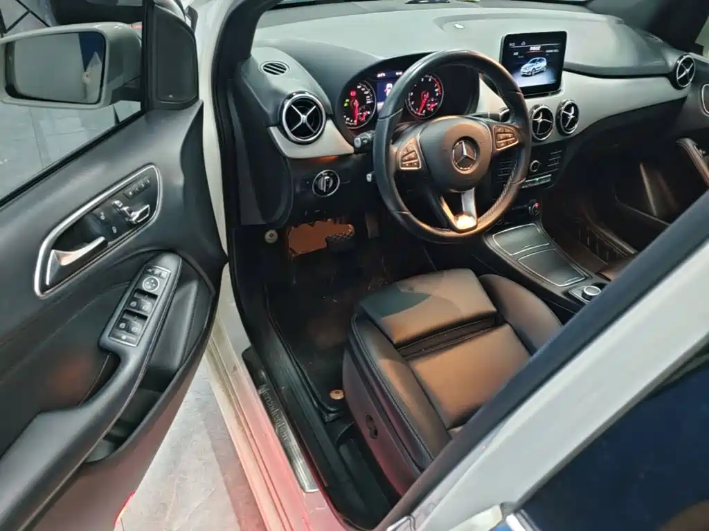 Mercedes-Benz B-Class — миниатюра 16