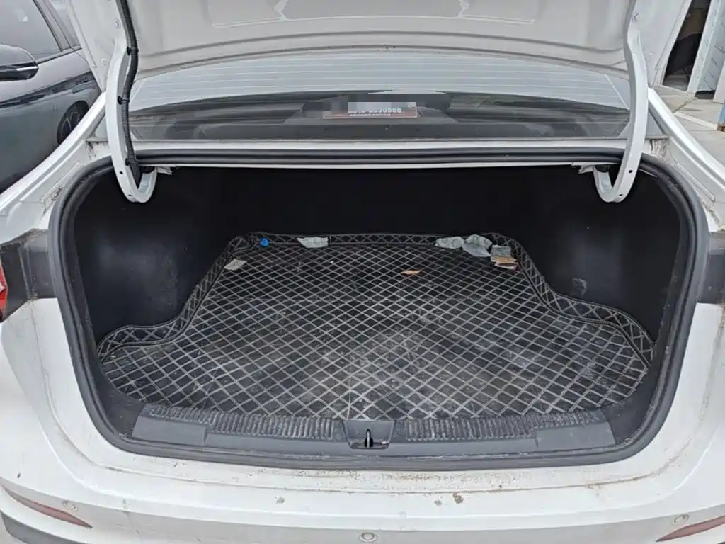 Roewe i5 — миниатюра 19