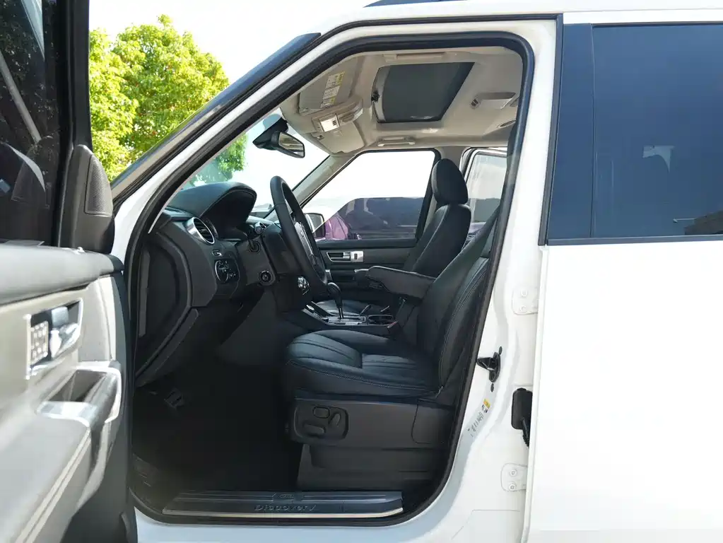 Land Rover Discovery — миниатюра 5