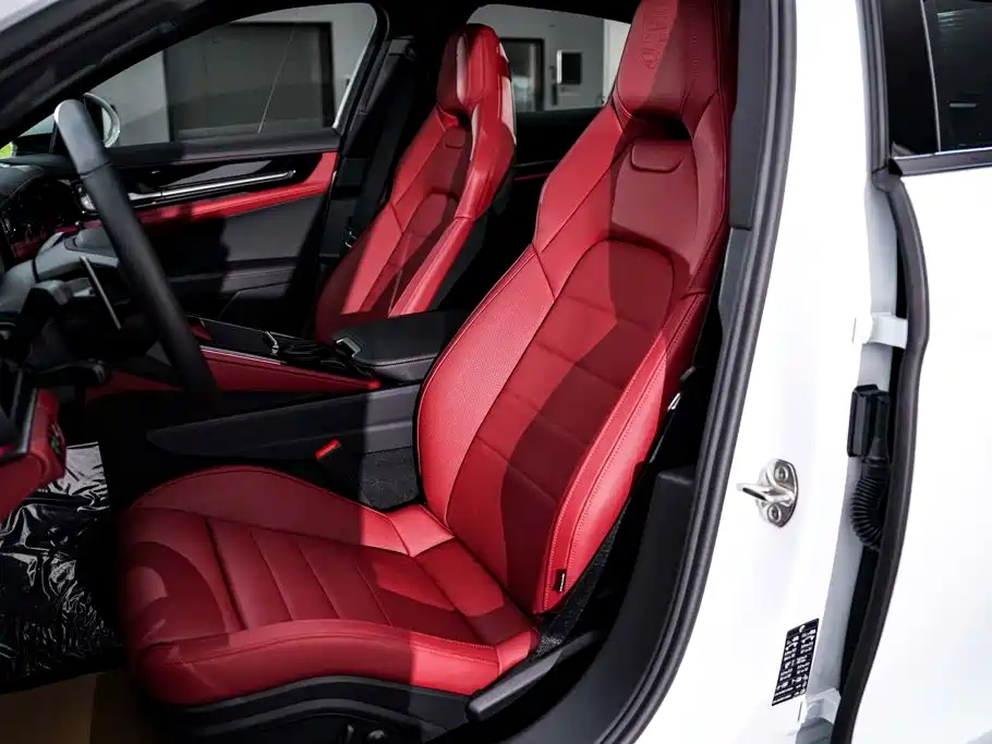 Porsche Panamera — миниатюра 19