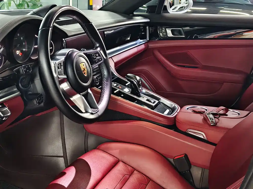 Porsche Panamera — миниатюра 4