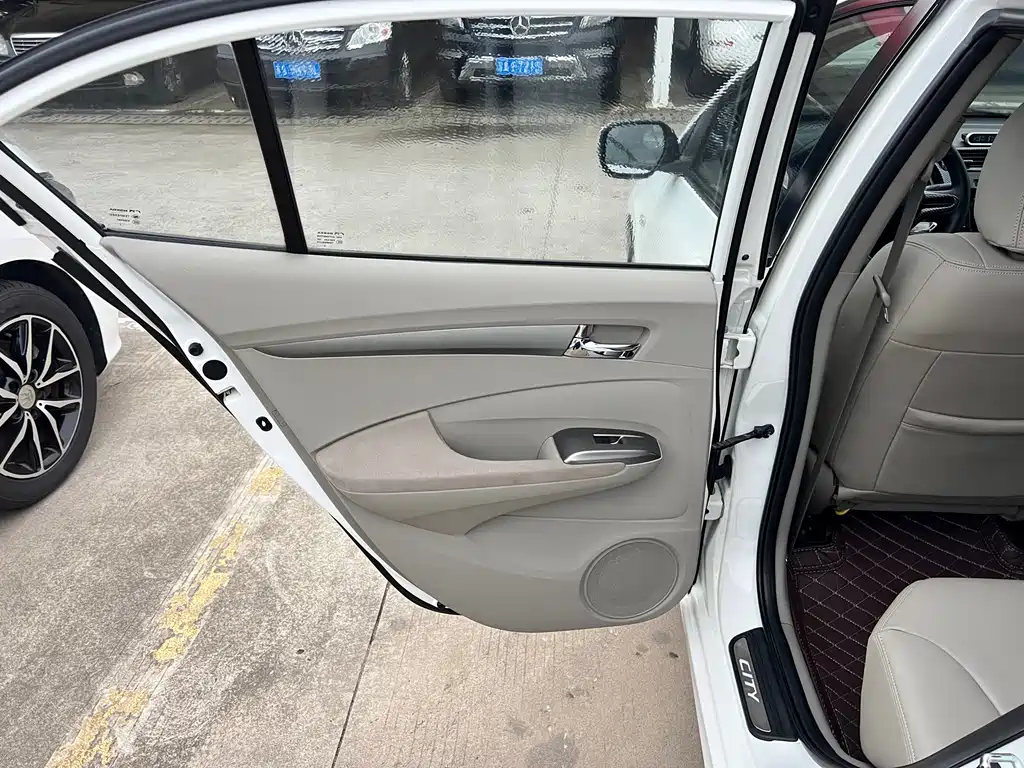 Honda City Classic — миниатюра 12