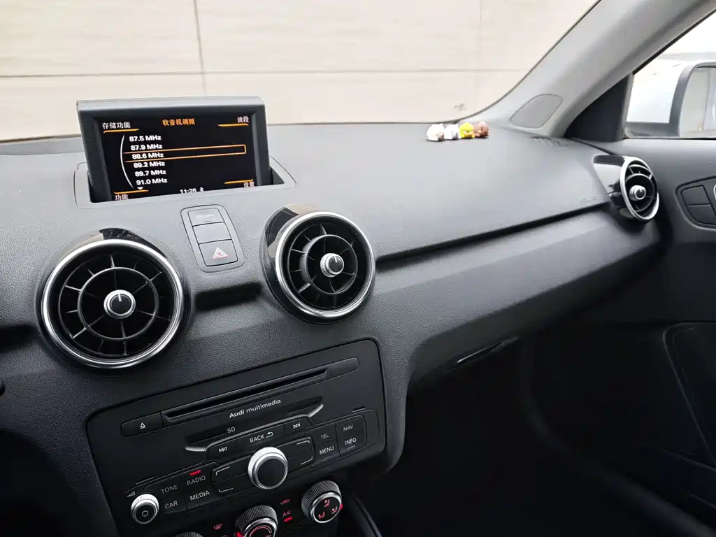 Audi A1 2014 30 TFSI Sportback Comfort