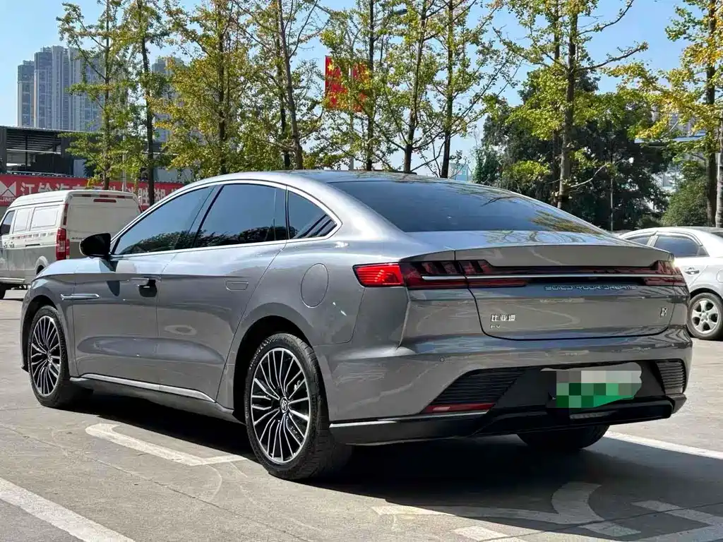 BYD Han — миниатюра 8