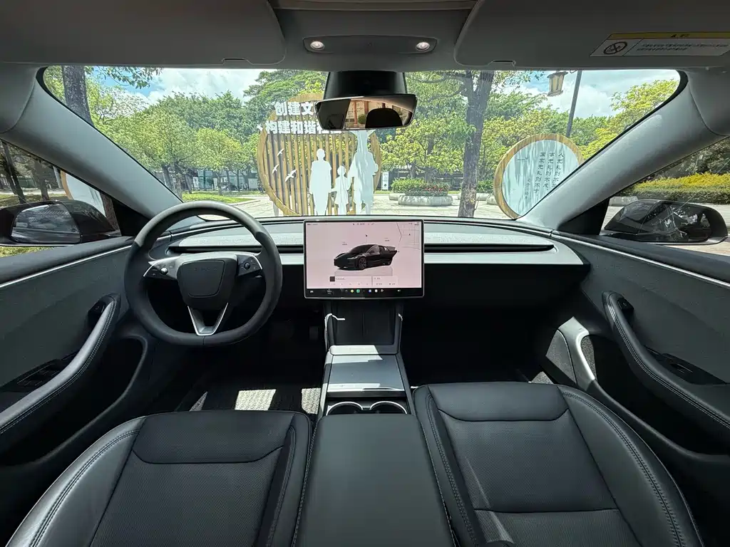 Tesla Model 3 — фотографии объявления, Фото 11
