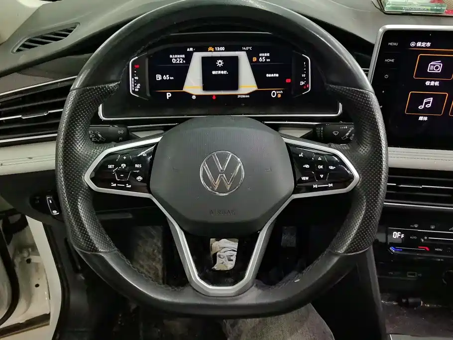 Volkswagen Tiguan L 2022 — фото 15